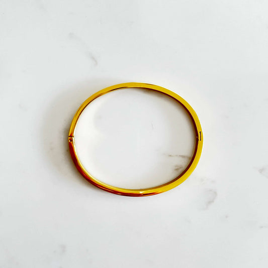 Ona Chan Jewelry Dylan Oval Cuff gold 6mm