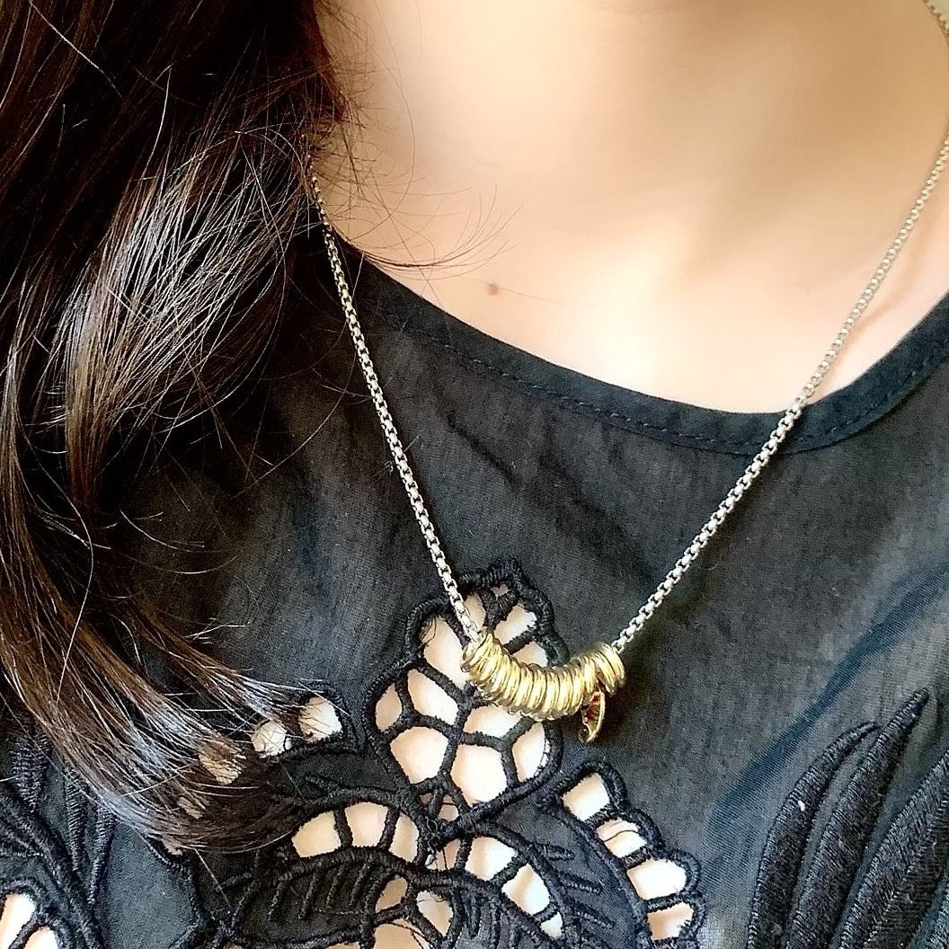 Kai Necklace - Sending tiny messages to the world