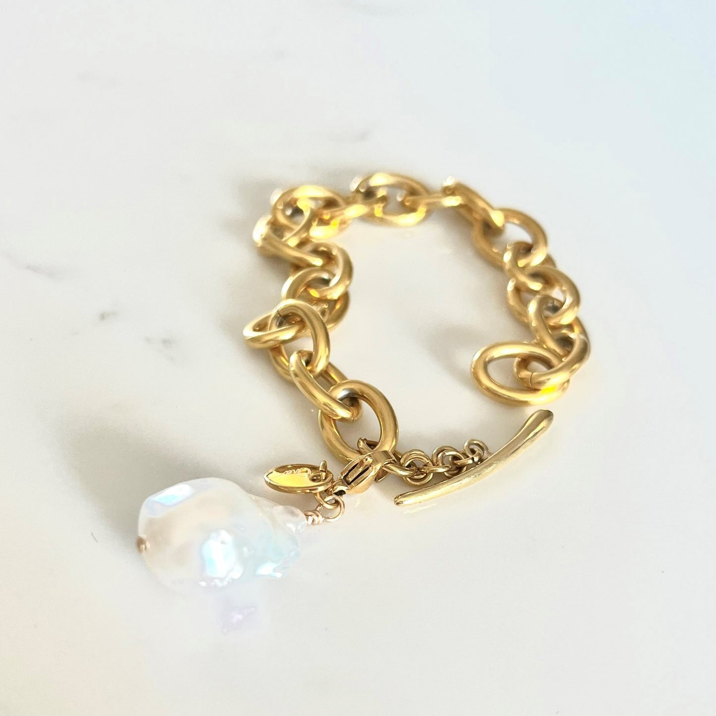 Willa medium bracelet with detachable Baroque Pearls