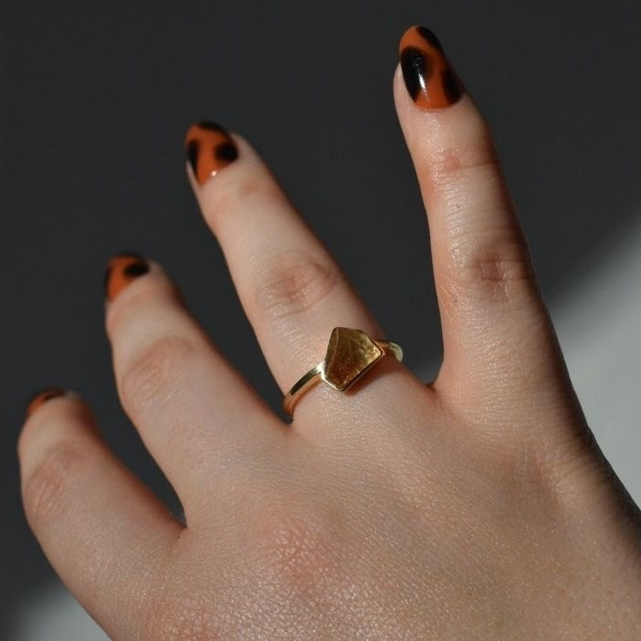 Lattice Boyfriend Ring in Rutilated Gold with Tortoise Shell Mani