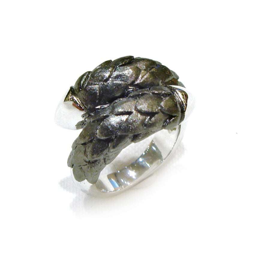Dragon Talon Ring - black